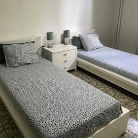 Private room for rent for €550 per month in Barcelona, Carrer de Mallorca