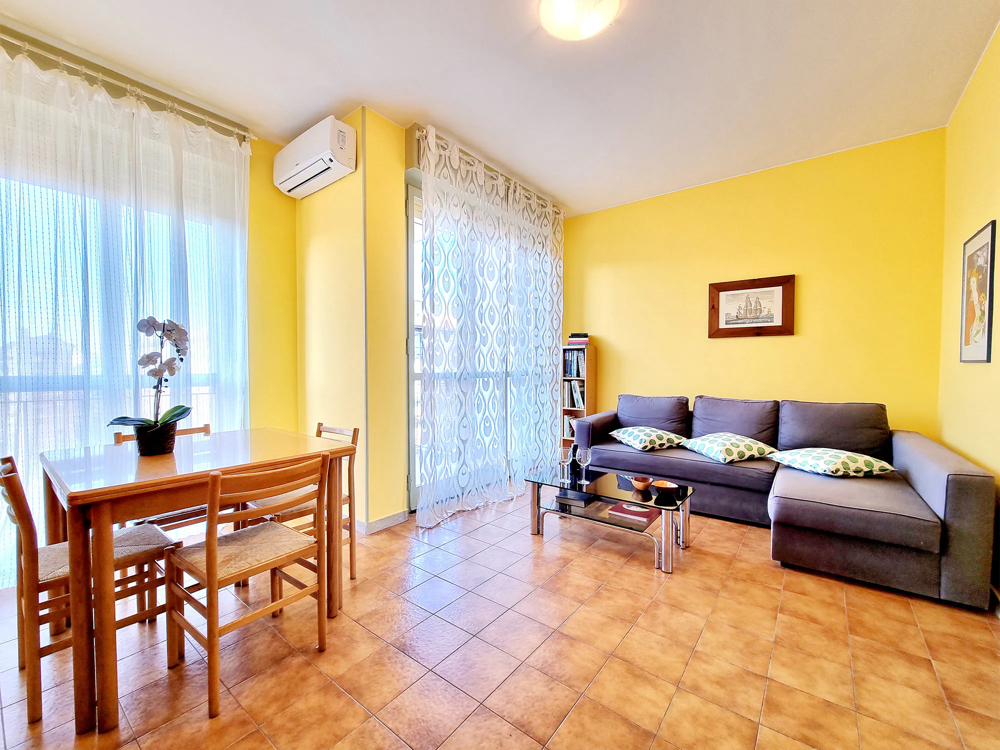2-Bedroom House in Via Luigi Chiarelli, Milan (1243666) ROOM 1