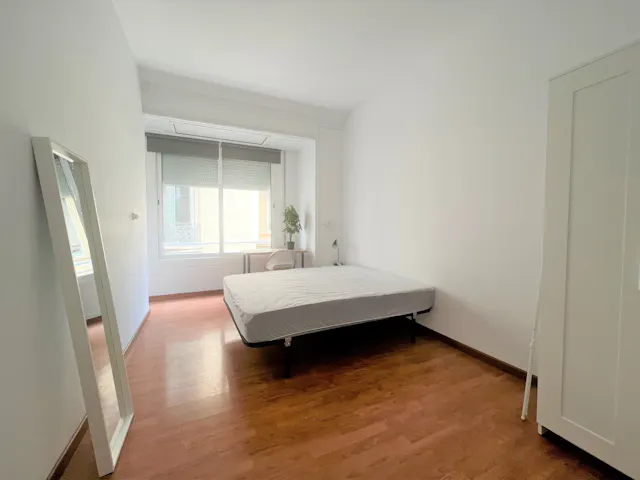 Private room in Carrer de Muntaner, Barcelona (1243802) room image 1