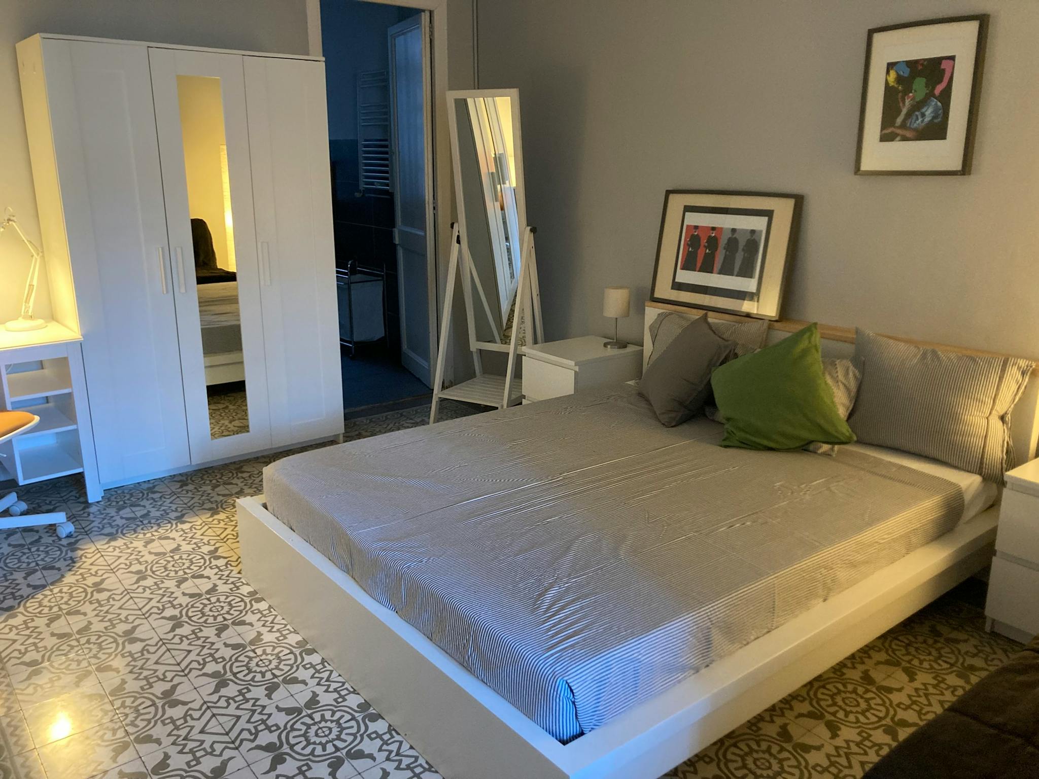 Carrer de Mallorca, Barcelona preview