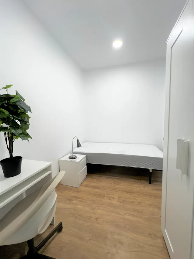 Private room in Carrer de Muntaner, Barcelona (1243831) room image 1