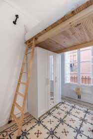 私人房间 正在以 €520 的月租出租，其位于 Granada, Calle Tundidores