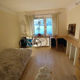 Private room for rent for €850 per month in Köln, Dillenburger Straße