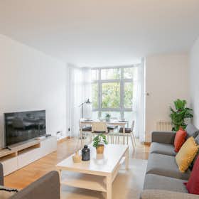 Apartment for rent for €2,100 per month in Barcelona, Carrer del Torrent de l'Olla