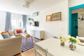Apartment for rent for €1,650 per month in Sevilla, Calle Medina