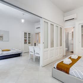 Apartment for rent for €1,000 per month in Rome, Via Giovanni Lanza