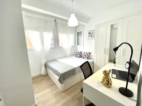Habitación compartida en alquiler por 480 € al mes en Móstoles, Plaza Fuensanta