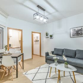 Apartment for rent for €2,857 per month in Madrid, Calle de Leganitos