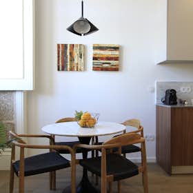 Apartamento para alugar por € 890 por mês em Guimarães, Rua da Liberdade