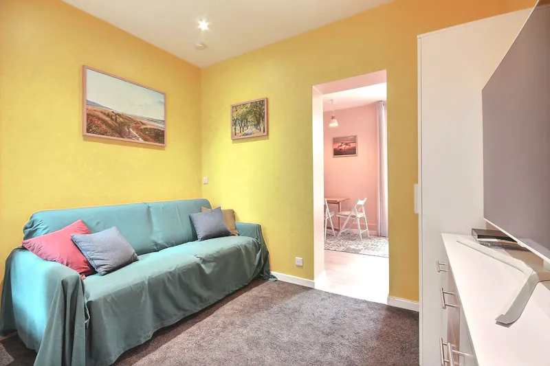 5 Saint-Ouen Avenue, Paris - in Paris