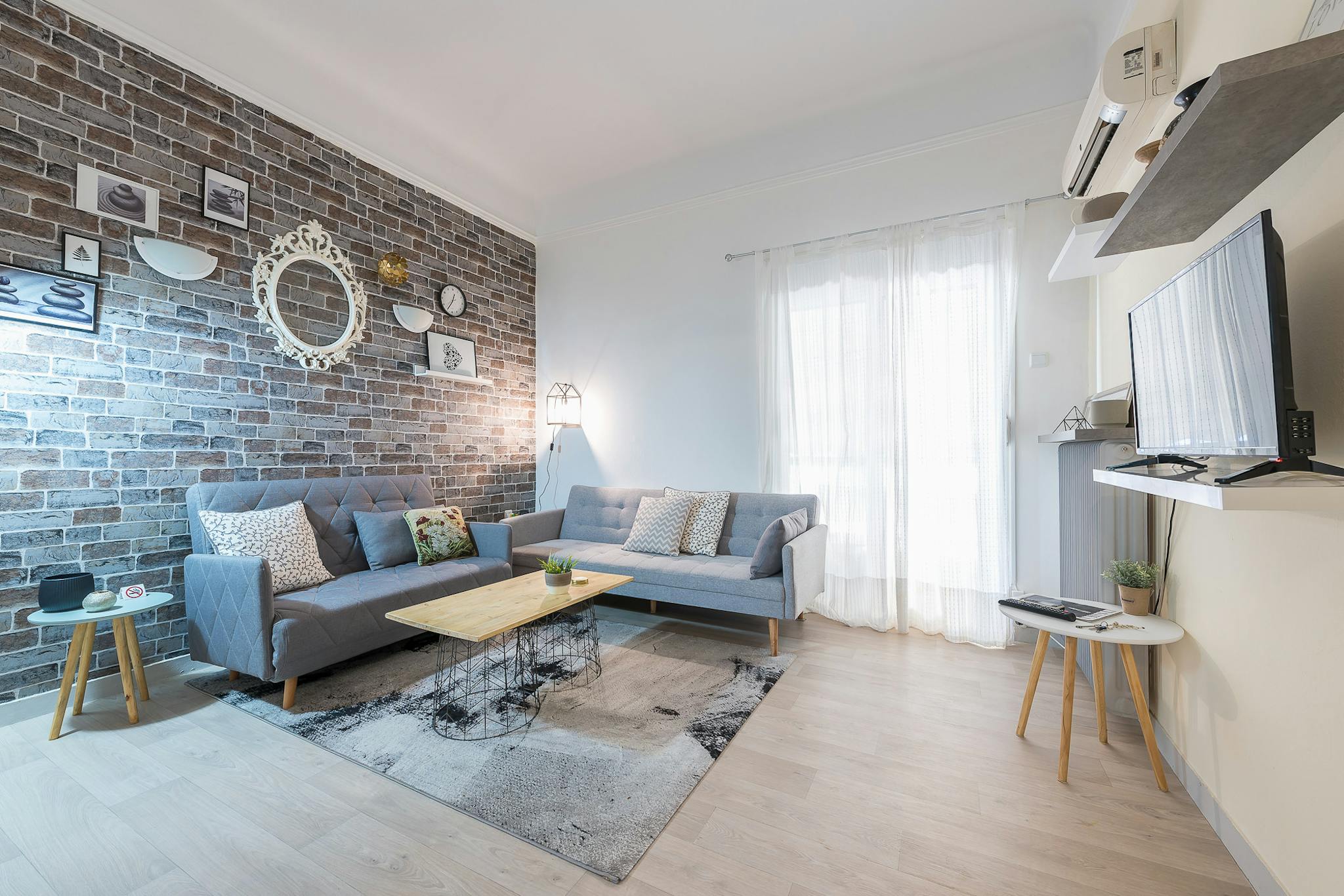 Iliou, Athens preview