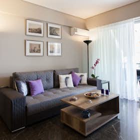 Apartment for rent for €2,000 per month in Voúla, Leoforos Vasileos Pavlou