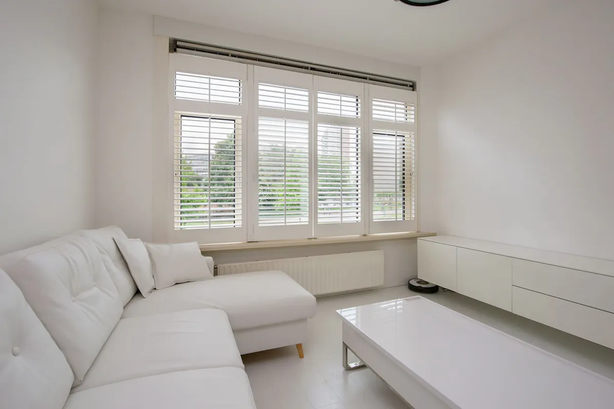 2-Bedroom Apartment in Strevelsweg, Rotterdam (1246659) ROOM