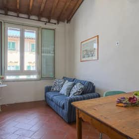 Apartment for rent for €3,996 per month in Florence, Borgo San Frediano