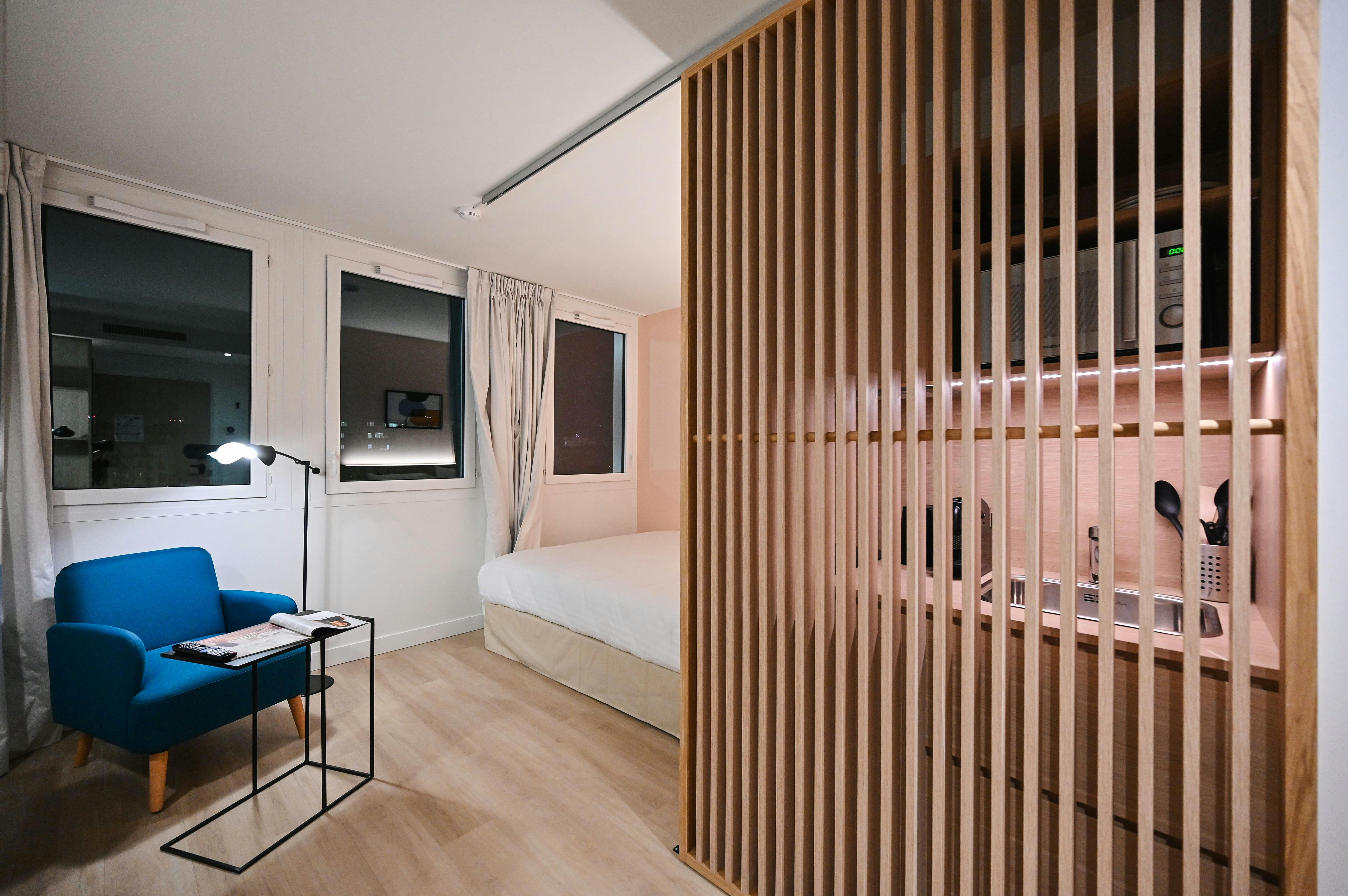 Studio for rent for €1,680 per month in Issy-les-Moulineaux, Boulevard Gallieni