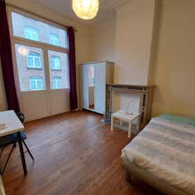 Private room for rent for €640 per month in Ixelles, Rue Alphonse Hottat