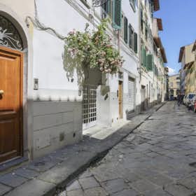 Apartment for rent for €2,271 per month in Florence, Via San Giovanni