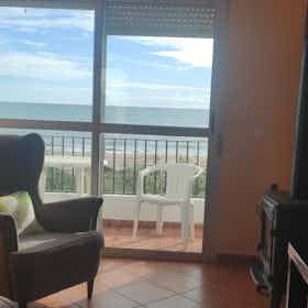 Appartement te huur voor € 800 per maand in Isla Cristina, Calle Ballena