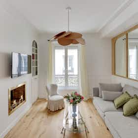 Apartment for rent for €3,780 per month in Paris, Rue Ruhmkorff