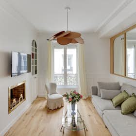 Apartment for rent for €3,780 per month in Paris, Rue Ruhmkorff
