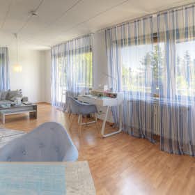Apartment for rent for €2,495 per month in Ostfildern, Sillenbucher Straße