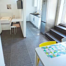 Apartment for rent for €5,995 per month in Ostfildern, Sillenbucher Straße
