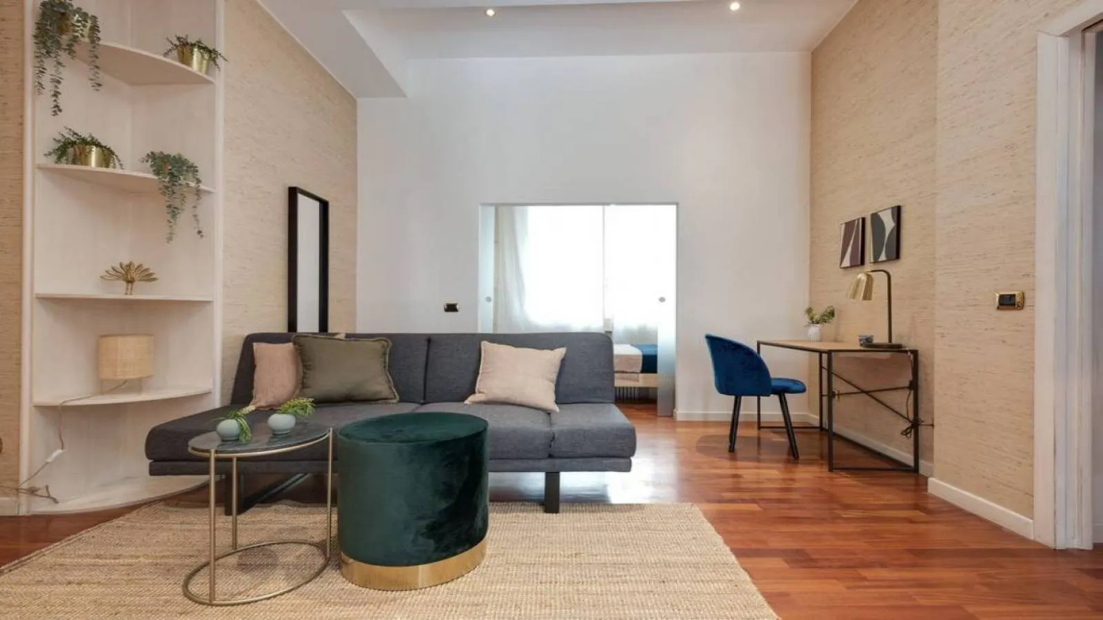 2-Bedroom Apartment in Viale Tunisia, Milan (1249051) ROOM 2