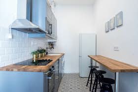 Apartment for rent for HUF 578,446 per month in Budapest, Wesselényi utca