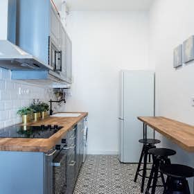 Apartamento en alquiler por 1500 € al mes en Budapest, Wesselényi utca
