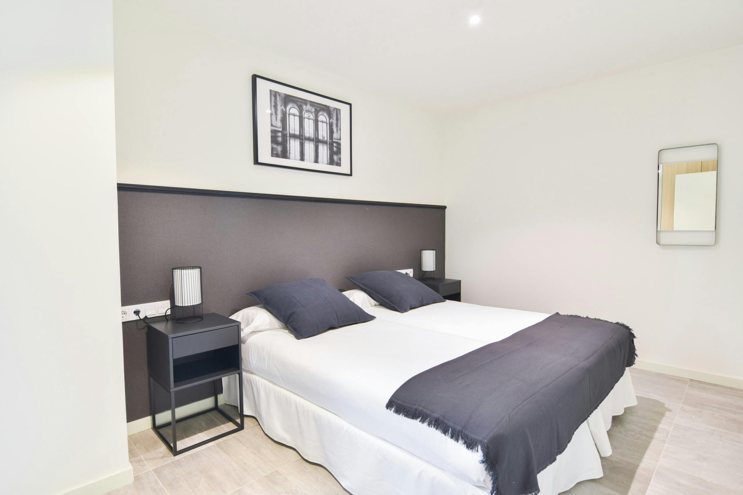 Carrer de la Reina Cristina, Barcelona Barcelona