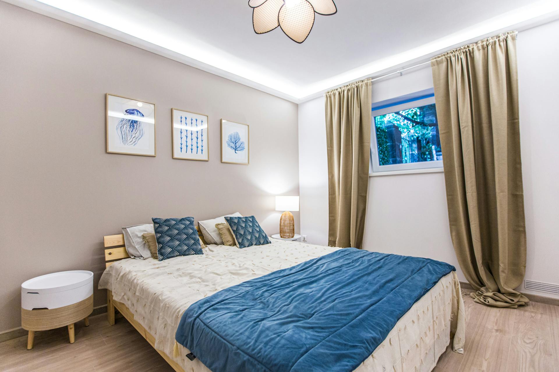 preview gallery tile