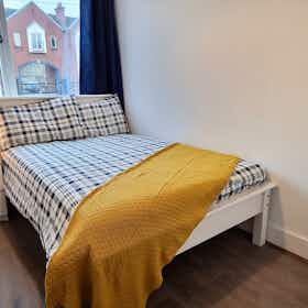 Private room for rent for €1,235 per month in Dublin, Phibsborough Road