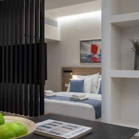 Studio for rent for €1,600 per month in Athens, Leoforos Alexandras
