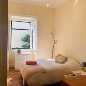 Private room for rent for €750 per month in Cascais, Avenida da República