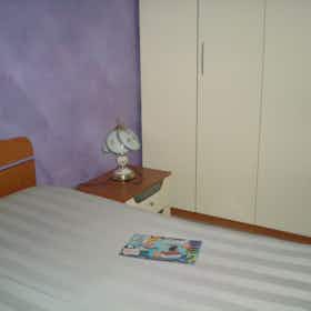 Отдельная комната сдается в аренду за 600 € в месяц в Nettuno, Via Risorgimento