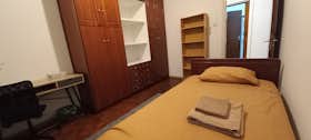 House for rent for €990 per month in Aglantziá, Odos Kastellorizou