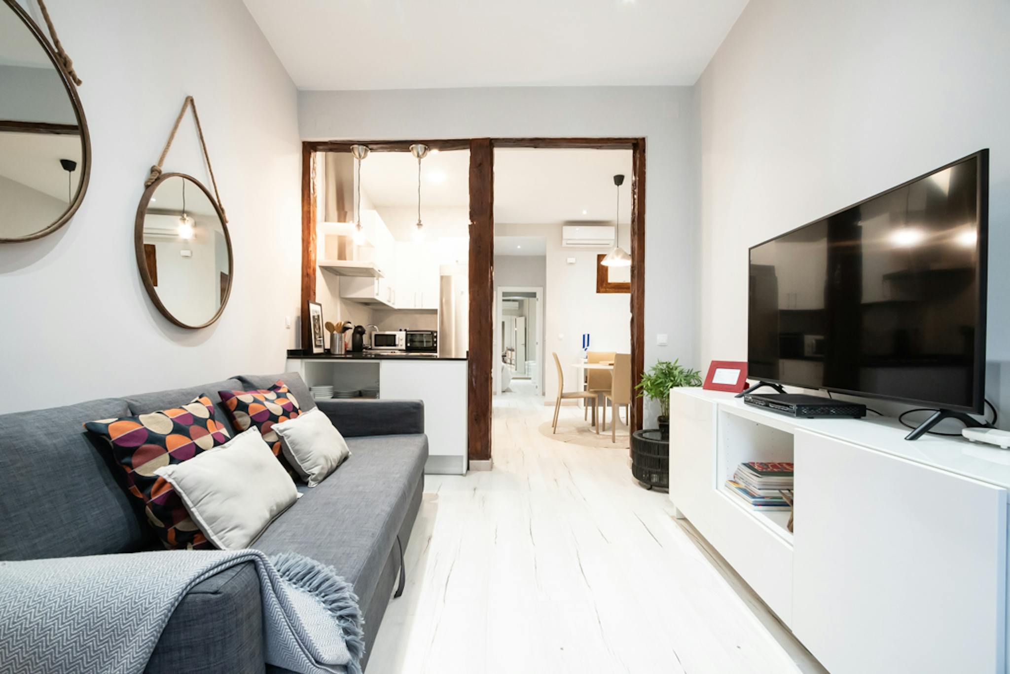 Calle de Almadén, Madrid preview