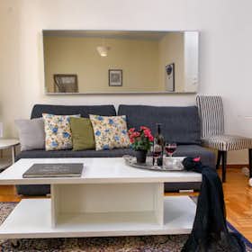 Apartment for rent for €1,100 per month in Athens, Adrianou