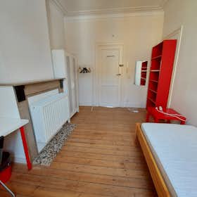 Private room for rent for €630 per month in Ixelles, Rue de l'Été