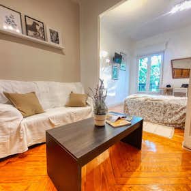 Cameră comună de închiriat pentru 800 EUR pe lună în Madrid, Calle del Príncipe de Vergara