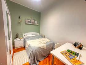 Mehrbettzimmer zu mieten für 450 € pro Monat in Madrid, Calle del Príncipe de Vergara