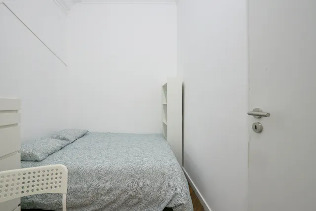 Private room in Rua Sampaio e Pina, Lisbon (1255531) room image 1