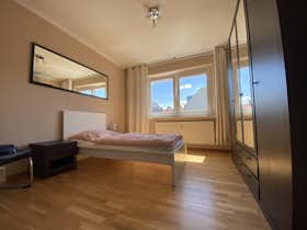 Apartment for rent for €2,495 per month in Berlin, Corinthstraße