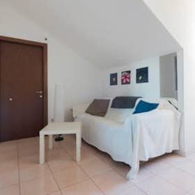 Appartement à louer pour 1 350 €/mois à Milan, Corso Lodi