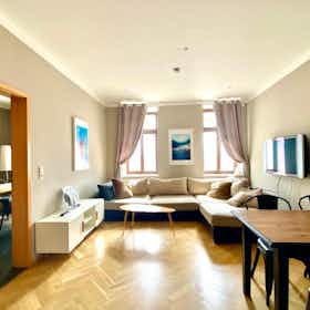 Appartement à louer pour 3 000 €/mois à Leipzig, Dimitroffstraße