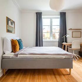 Private room for rent for DKK 9,302 per month in Copenhagen, Øresundsvej