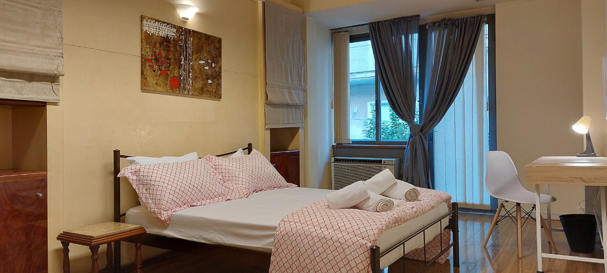 Ithakis, Athens preview
