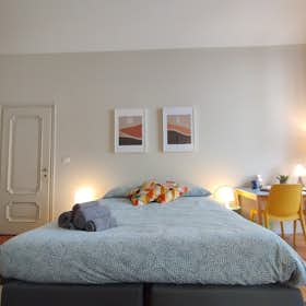 Private room for rent for €900 per month in Turin, Vicolo San Lorenzo
