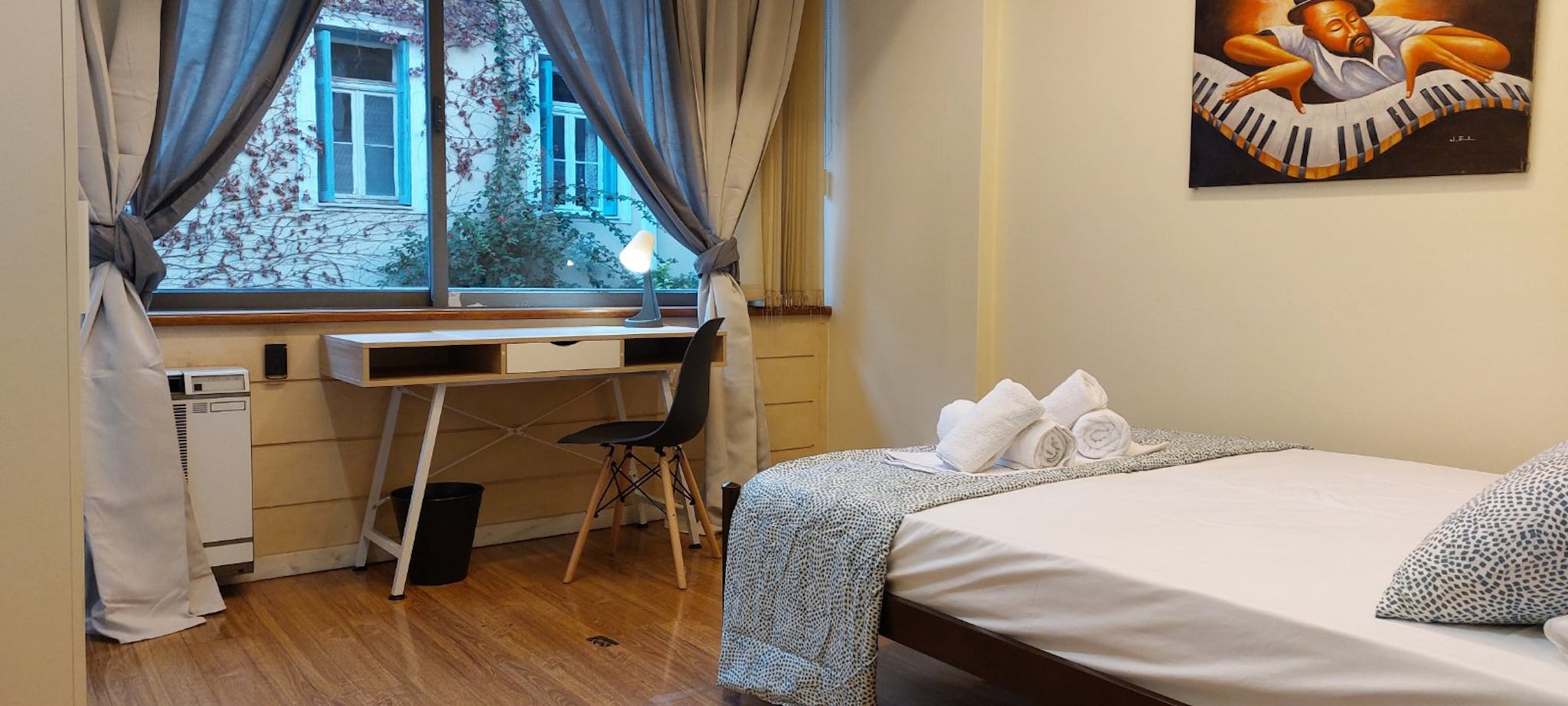 Ithakis, Athens preview