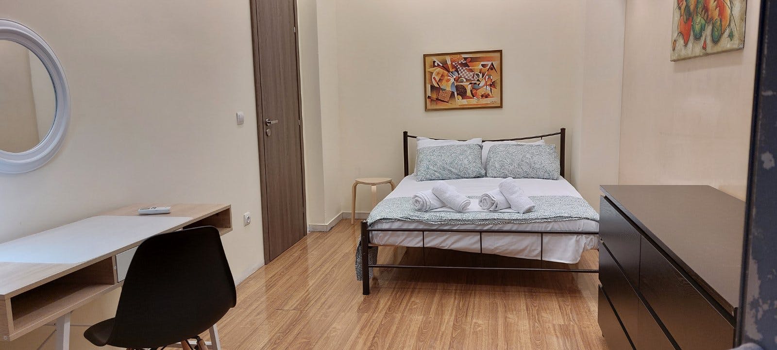 Private room for rent for €430 per month in Athens, Ithakis